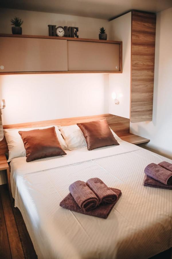 Mobile Kailani Nr 121, Porton Biondi Campingplatz